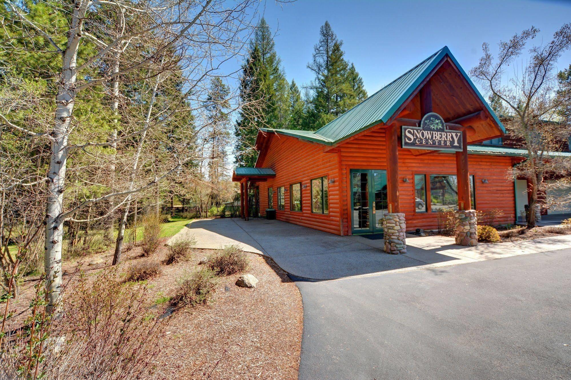North Forty Resort Columbia Falls Buitenkant foto