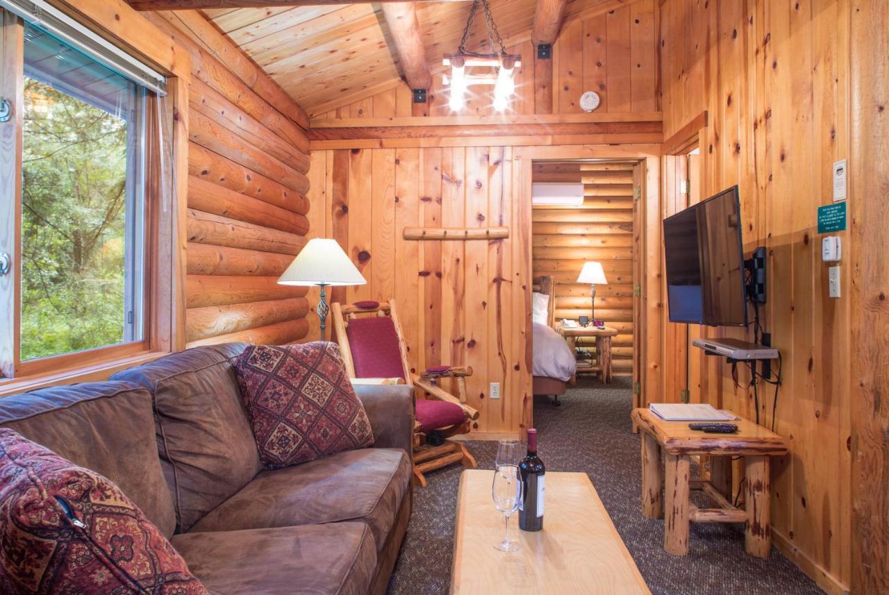 North Forty Resort Columbia Falls Buitenkant foto