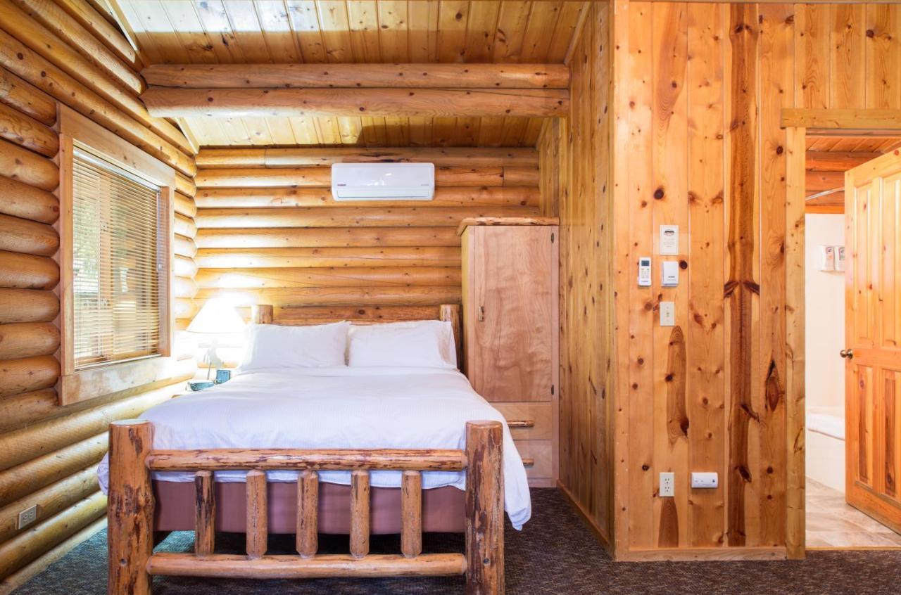 North Forty Resort Columbia Falls Buitenkant foto
