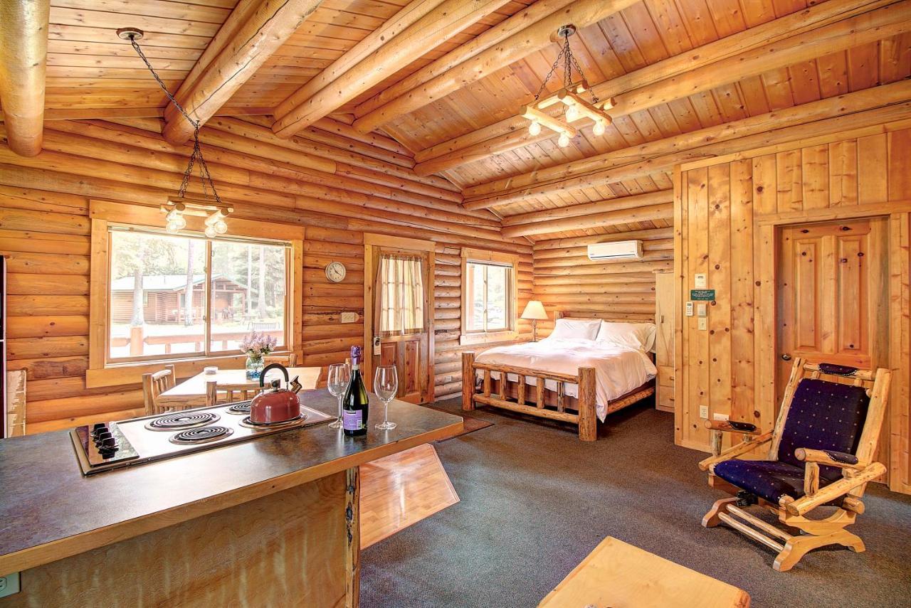 North Forty Resort Columbia Falls Buitenkant foto