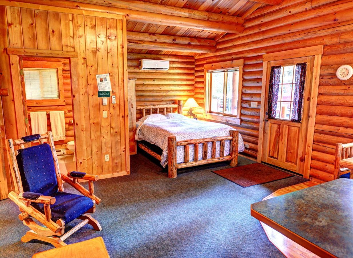 North Forty Resort Columbia Falls Buitenkant foto